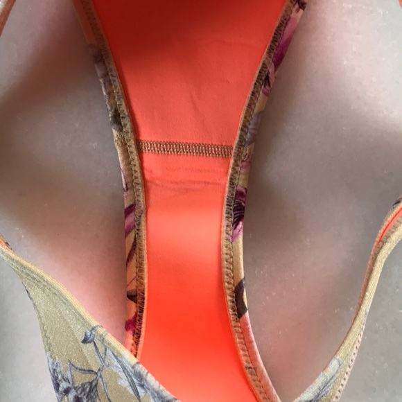 ❤️... Triangl COCO FLORAL AFFAIR  Bikini Bottom - Picture 6 of 6